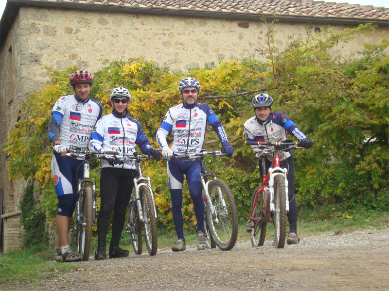 gal/2009/11 - Le escursioni della Ciclistica Valdarbia/DSC01413-01.jpg